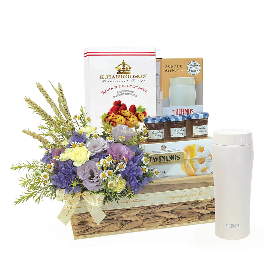 Afternoon Tea Well-Being Gift with tea, honey, flowers and thermal tumbler
