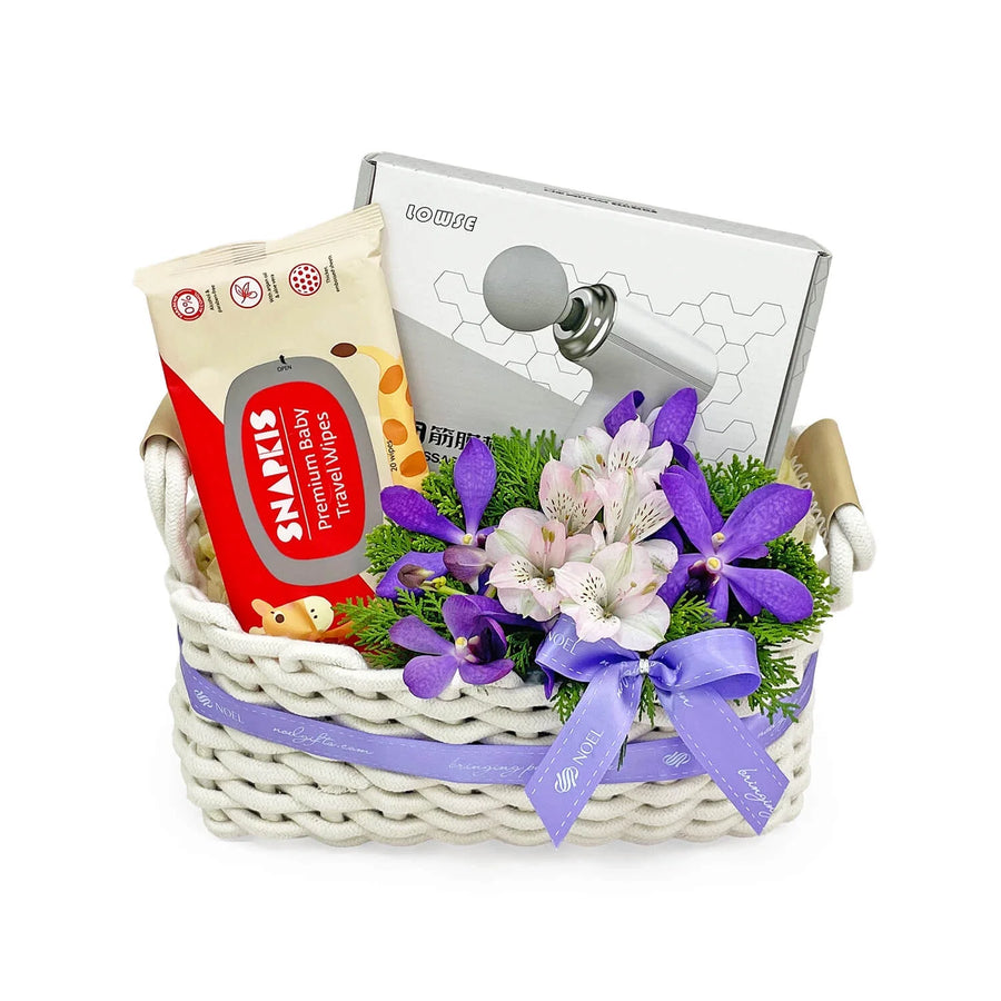 Newborn Relax Mummy Baby Gift with massage device, baby wipes and flowers
